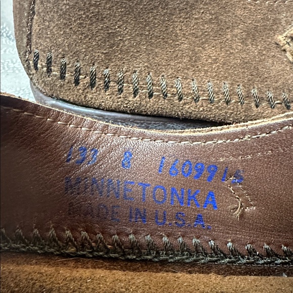 Minnetonka Mary Jane moccasins - Picture 5 of 7